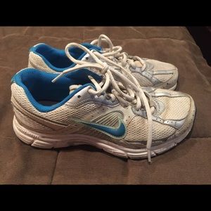 Nike running sneakers size 8